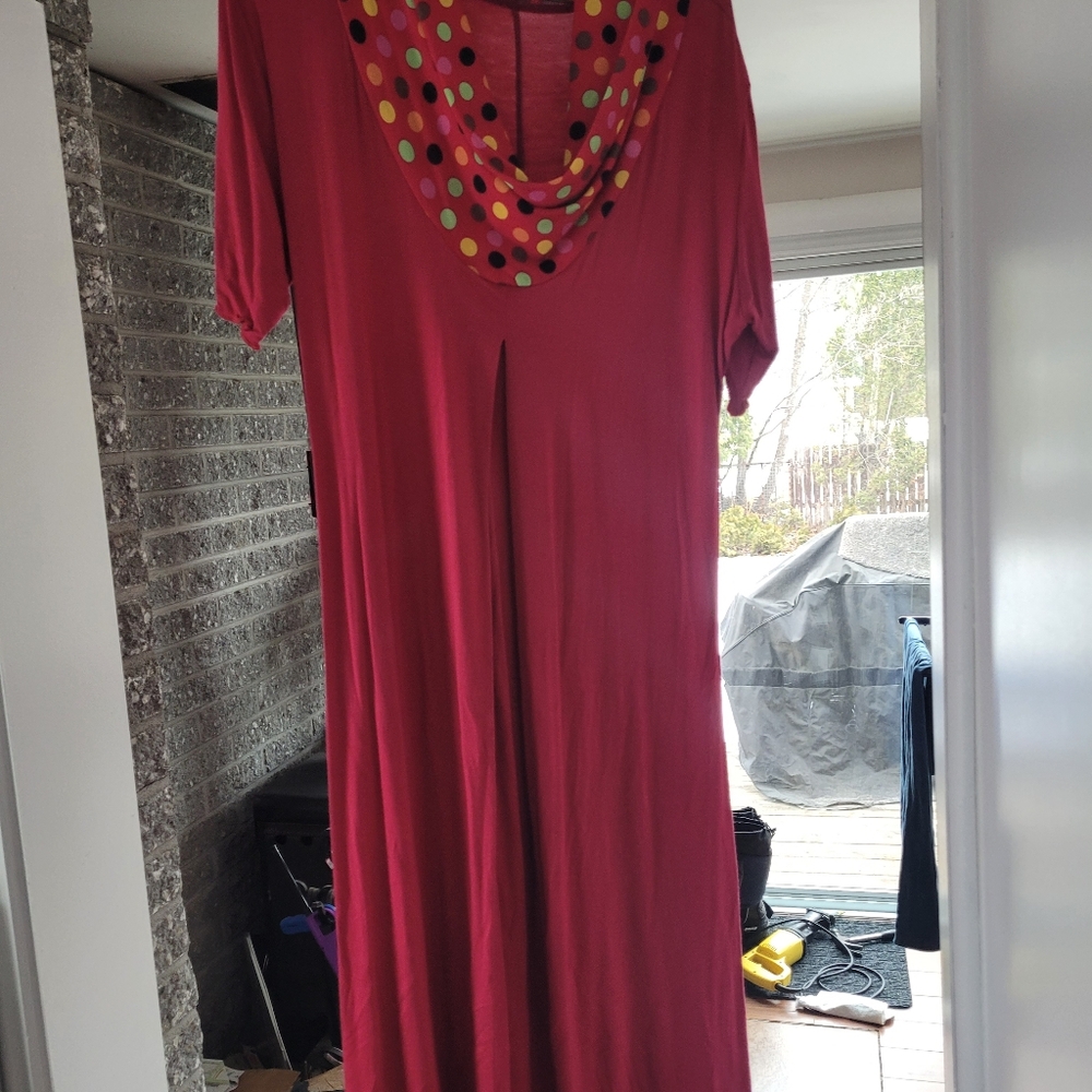 Ladies Long DRESS - Picture 3 of 5